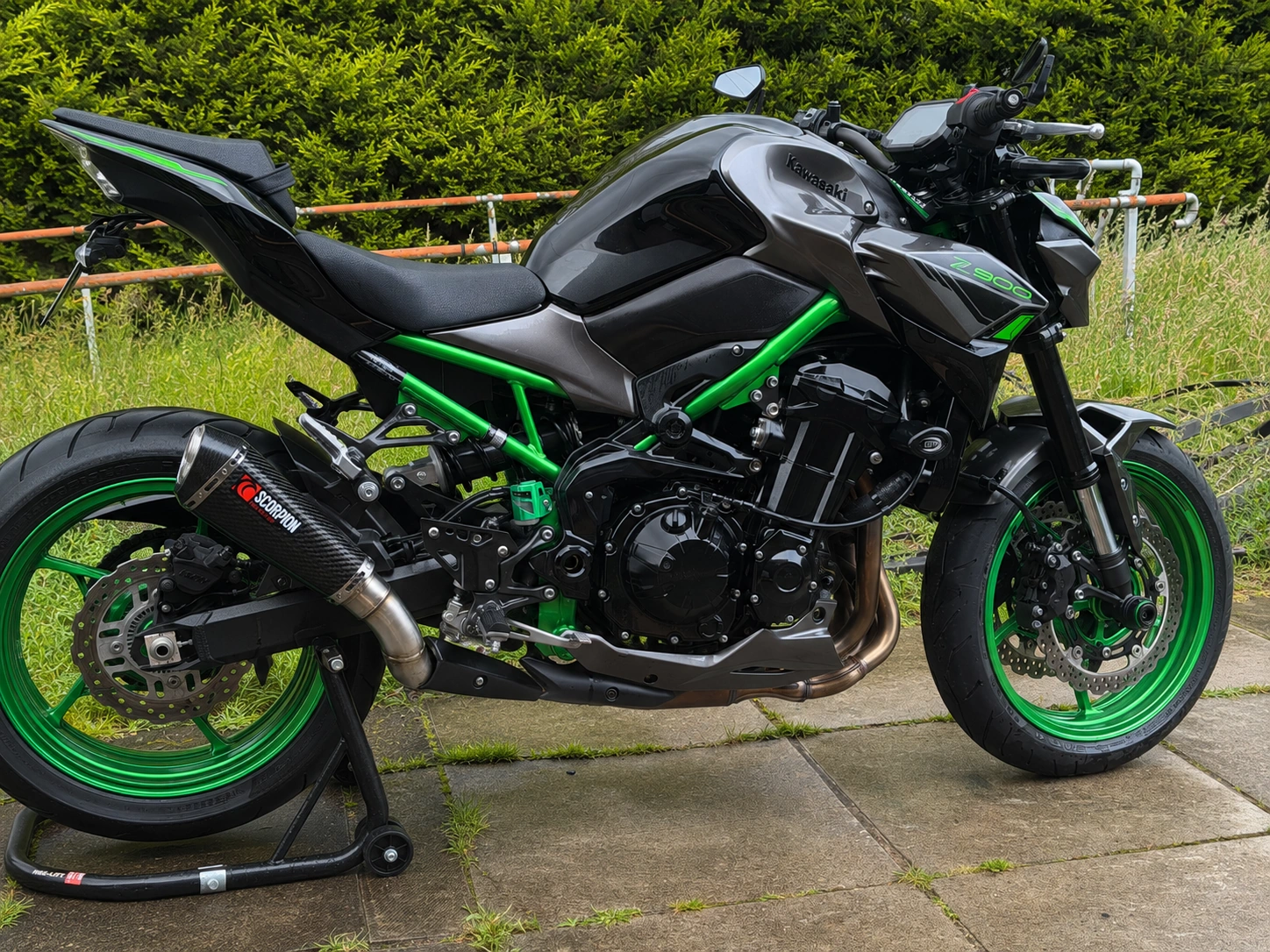 RoadWing founder's Kawasaki Z900